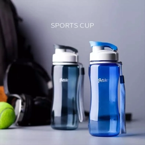 ภาพหน้าปกสินค้าWater Cup Fitness Water Cylinder Sport Bottle Sport Kettle Water Bottles Kettle Fitness GYM Work out Sport Sports & Ors Sports Eqnt Run Mouth cup Polycarbonate(PC) 560ml; 700ml ซึ่งคุณอาจชอบราคาและรีวิวของสินค้านี้