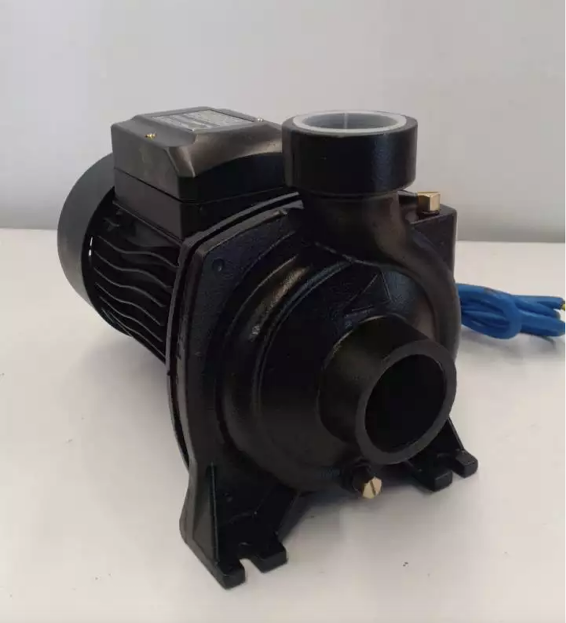 2200w-1