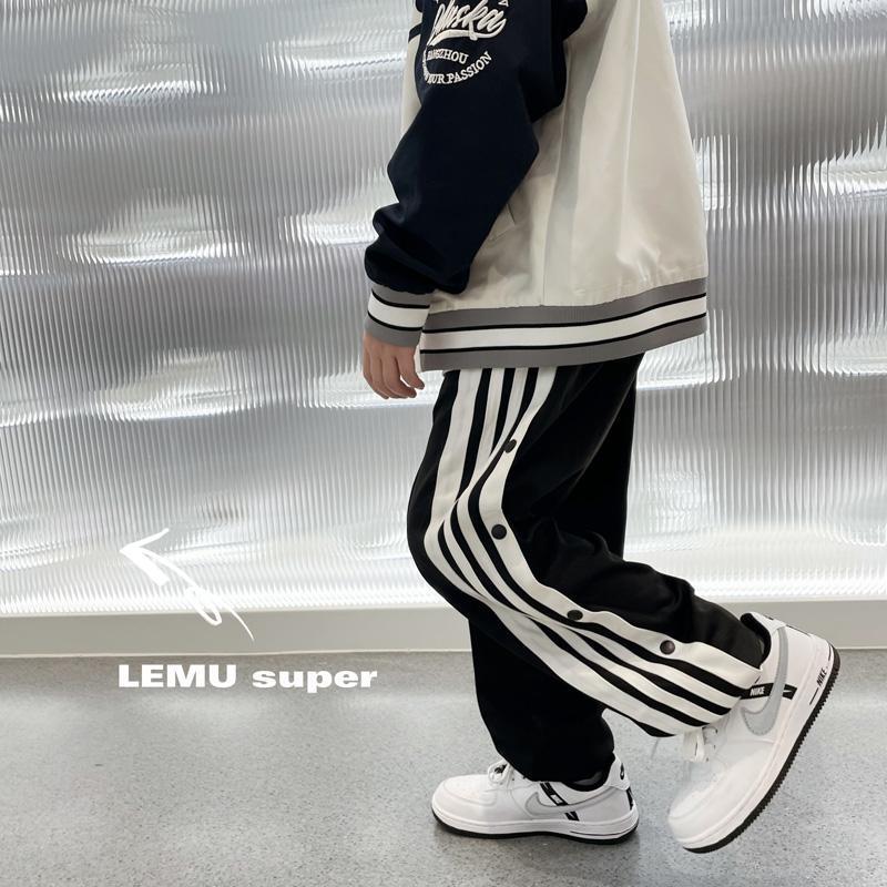 KONCSP002 กางเกงเด็ก 2023 ฤดูใบไม้ผลิและฤดูใบไม้ร่วงสบายๆหลวมกีฬากางเกง Hip-Hop ลายด้านข้างกางเกงกีฬา ราคา 159 บาท*ส่งฟรี