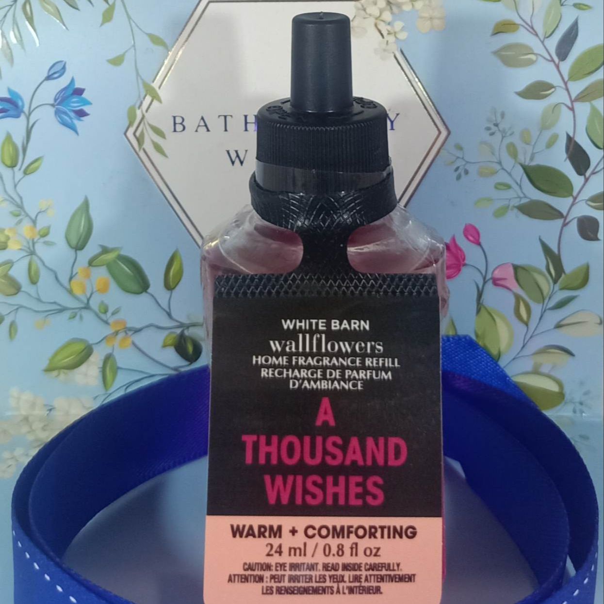 รีฟิลน้ำหอมเสียบปลั๊ก Wallflower Refill 24 mL Bath and Body Works :น้ำหอมเท่านั้น/Refill Only