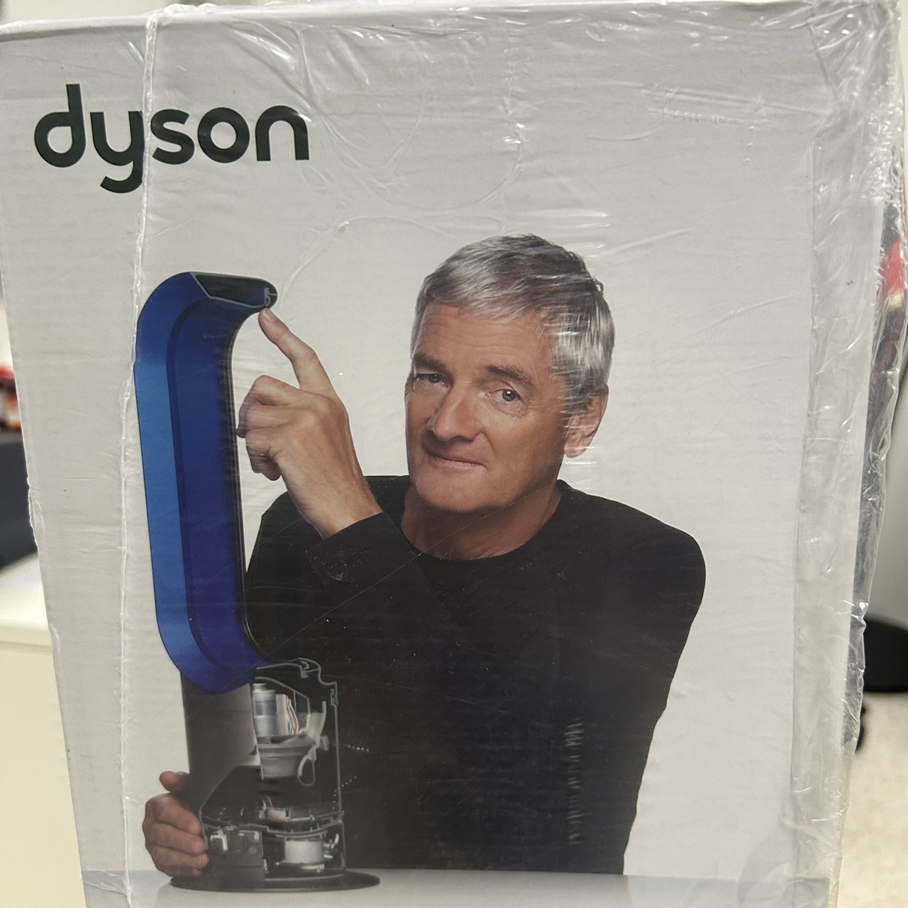 ของแท้ 100% จัดส่งจากโกดังในไทย Dyson Cool ™ Tower Fan AM07 (White/Silver) พัดลม ตั้งพื้น ไดสัน สีขาว Dyson Pure Cool ™ Air Purifier Fan TP00 (White/Silver) เครื่องฟอกอากาศ ไดสัน สีขาว ราคา 12,900 บาท*ส่งฟรี