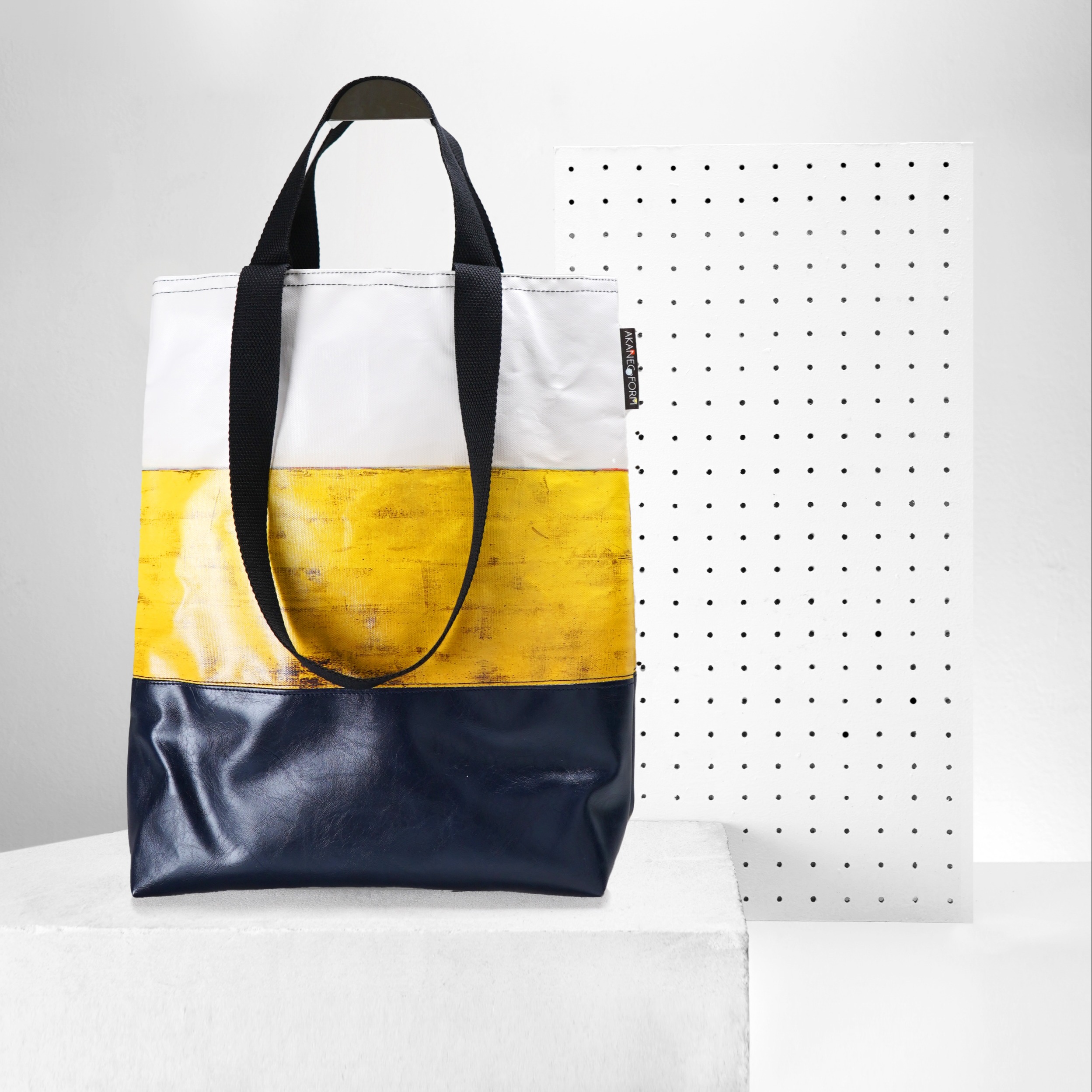 กระเป๋า Tote Bag (AK-KL-1020-Wallpaint-YW)