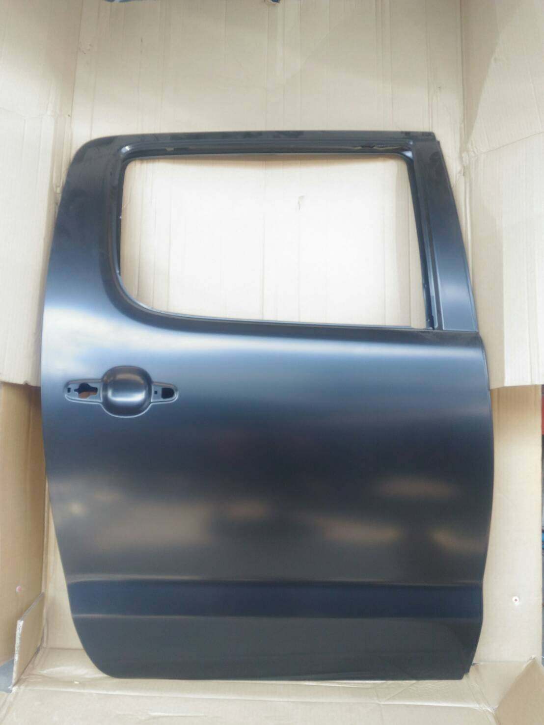 Mr. Auto ประตู โตโยต้า วีโก้ ปี 2004-2012 สำหรับรถ 4ประตู หลังขวา ประตู บานประตู TOYOTA VIGO 2004-2012 4D RR **สินค้าเป็นสีพื้น ต้องทำสีเอง