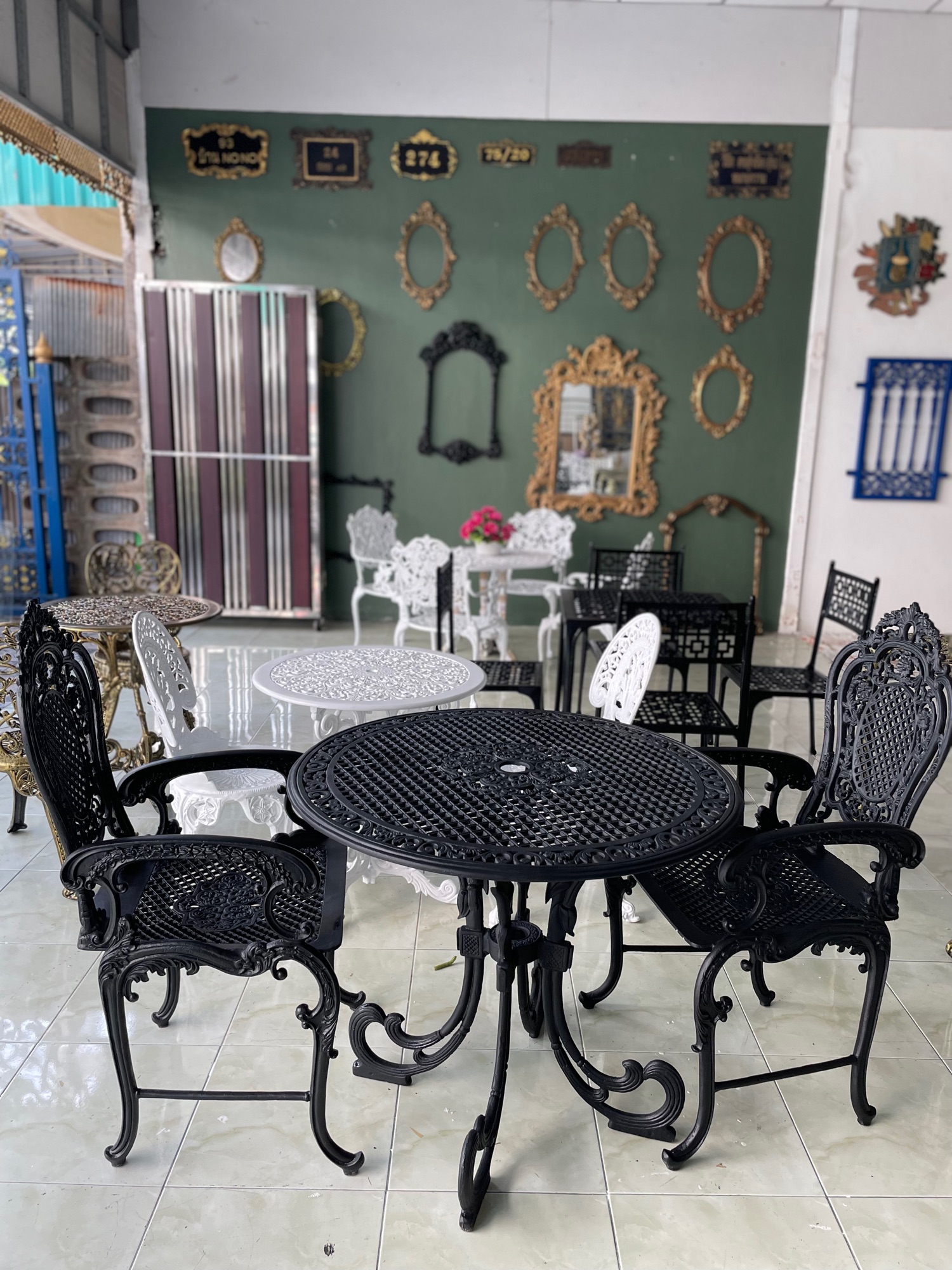 ( สินค้าสั่งทำ 7-14 วัน )ชุดสนามอัลลอยด์ 2 ที่นั่ง สีดำด้าน สีพิเศษมากๆ เฟอร์นิเจอร์สนาม เฟอร์นิเจอร์กลางแจ้ง ชุดโต๊ะสนาม ราคา 19,000 บาท*ส่งฟรี