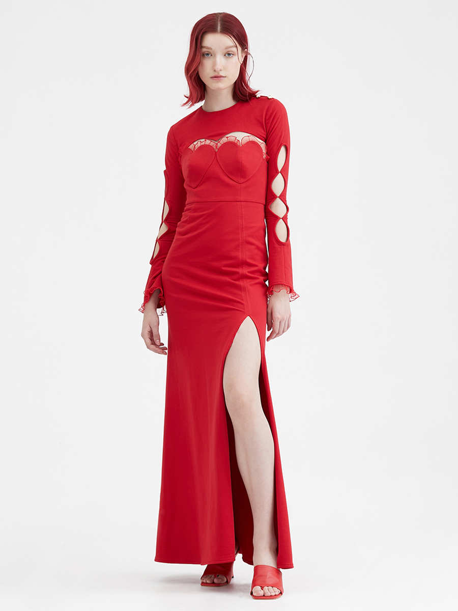KLOSET Basic Heart With Side-Slit Dress (PF23-D003) เดรสเกาะอกยาวแต่งหัวใจตรงอก พร้อมท่อนบนแขนยาว สามารถใส่แยกได้ ราคา 3,555 บาท*ส่งฟรี