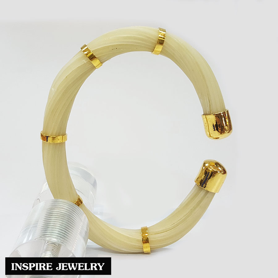 Inspire Jewelry ,กำไลหางช้าง สีขาว ตัวเรือน ชุบทอง24K สวยเรียบหรู  เป็นเครื่องประดับมงคล