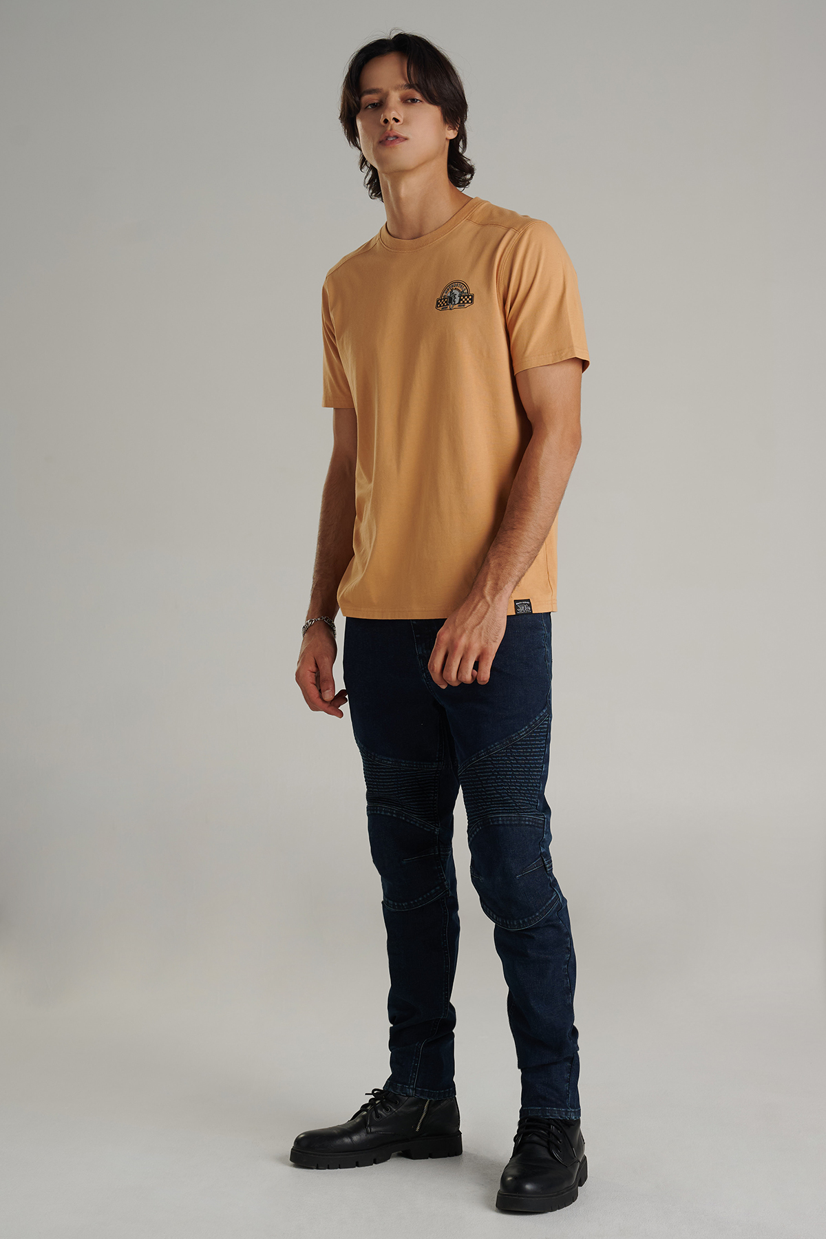 Mc jeans เสื้อยืดแขนสั้นผู้ชาย คอกลม สีน้ำตาลอ่อน MTTZ808 ราคา 447 บาท*ส่งฟรี
