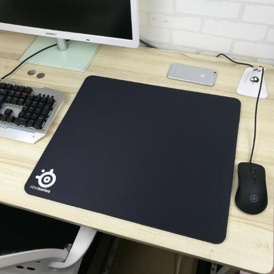 แผ่นรองเมาส์+คีย์บอร์ด ลาย Steelseries QCK XXL