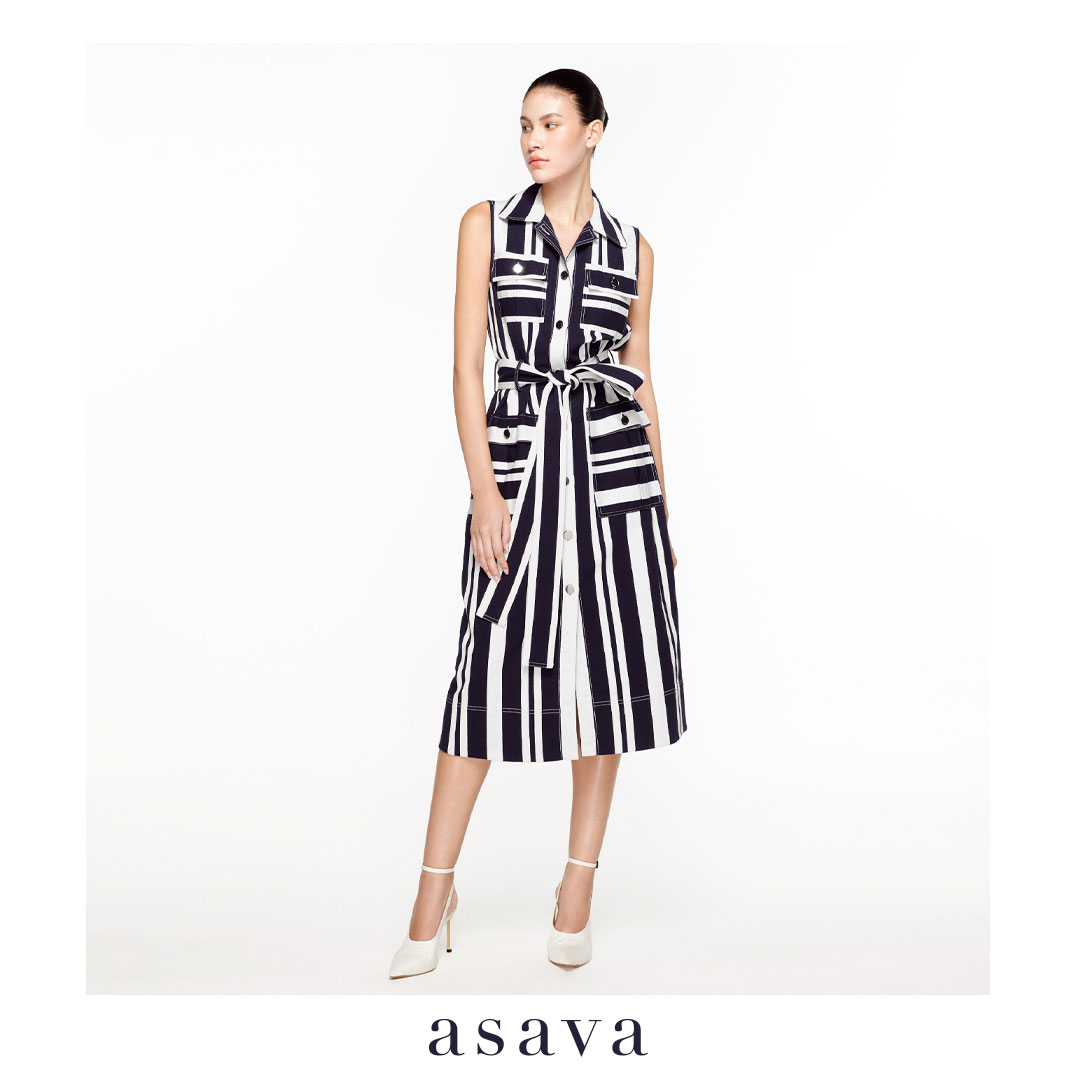 [asava ss24] Striped Belted Shirt Dress เดรสผู้หญิง แขนกุด แต่งกระดุมหน้า แต่งกระเป๋าและกระดุมบริเวณด้านหน้า แต่งคาดเข็มขัด ผ้าลายทาง - ยี่ห้อ asava ราคา 10,800 บาท*ส่งฟรี