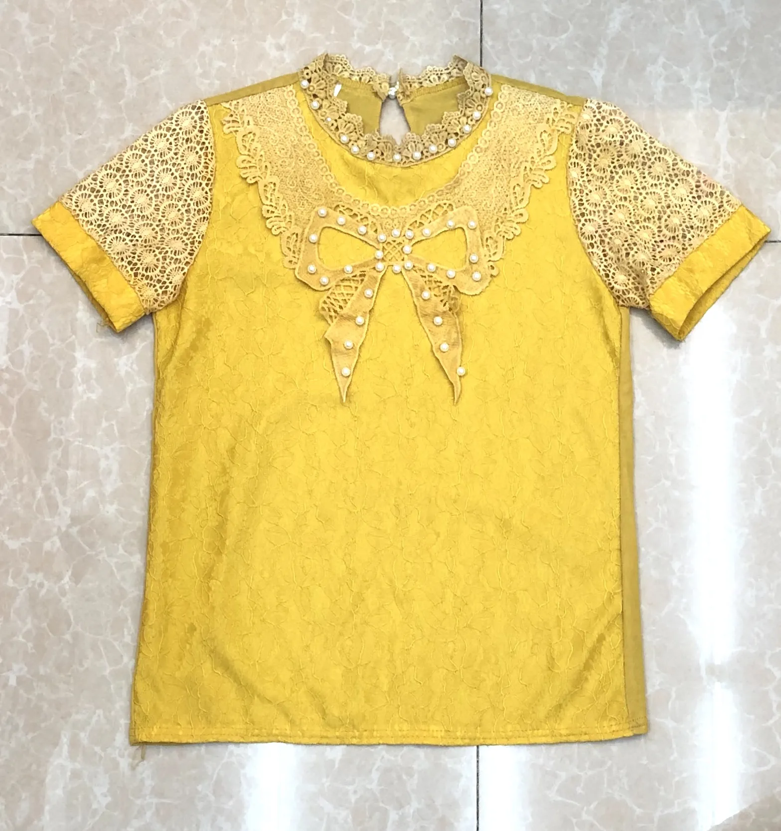 ZF SHOP#Yellow#เสื้อผู้หญิง เสื้อลูกไม้  เสื้อลูกไม้ผู้หญิง  ลูกไม้แฟชั่น  เสื้อแฟชั่น    หลายรูปแบบ สีเหลือง สีเดียว
