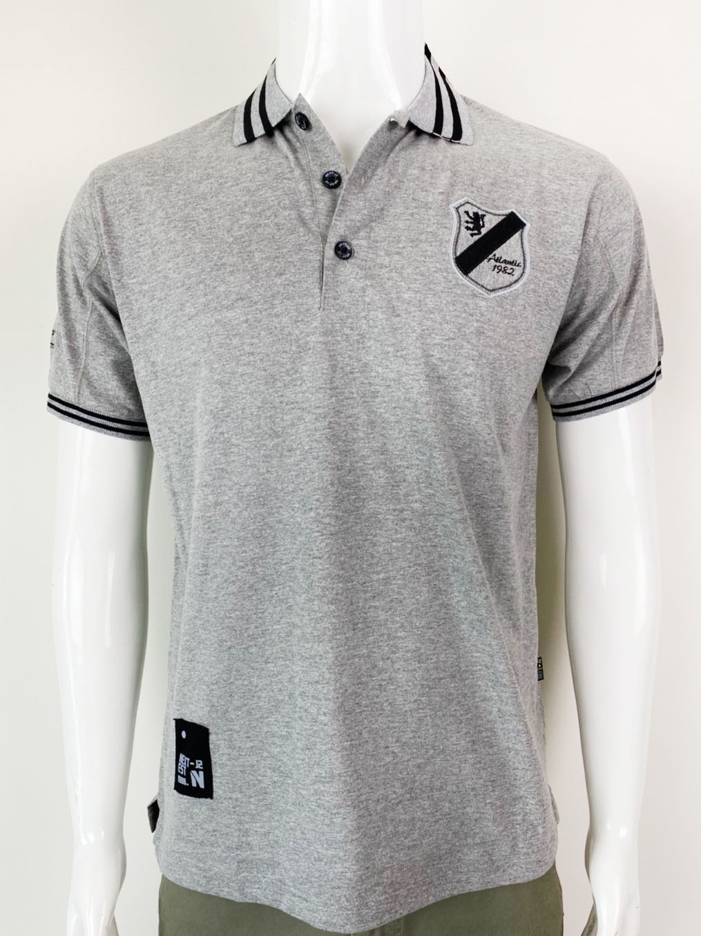 เสื้อโปโลชาย ยี่ห้อ Next-J2 ผ้าคอตตอน100 Men Polo Shirt cotton100% มีหลายสีให้เลือก M-รอบอก38นิ้ว , L-รอบอก42นิ้ว ,Xl-รอบอก46 นิ้ว