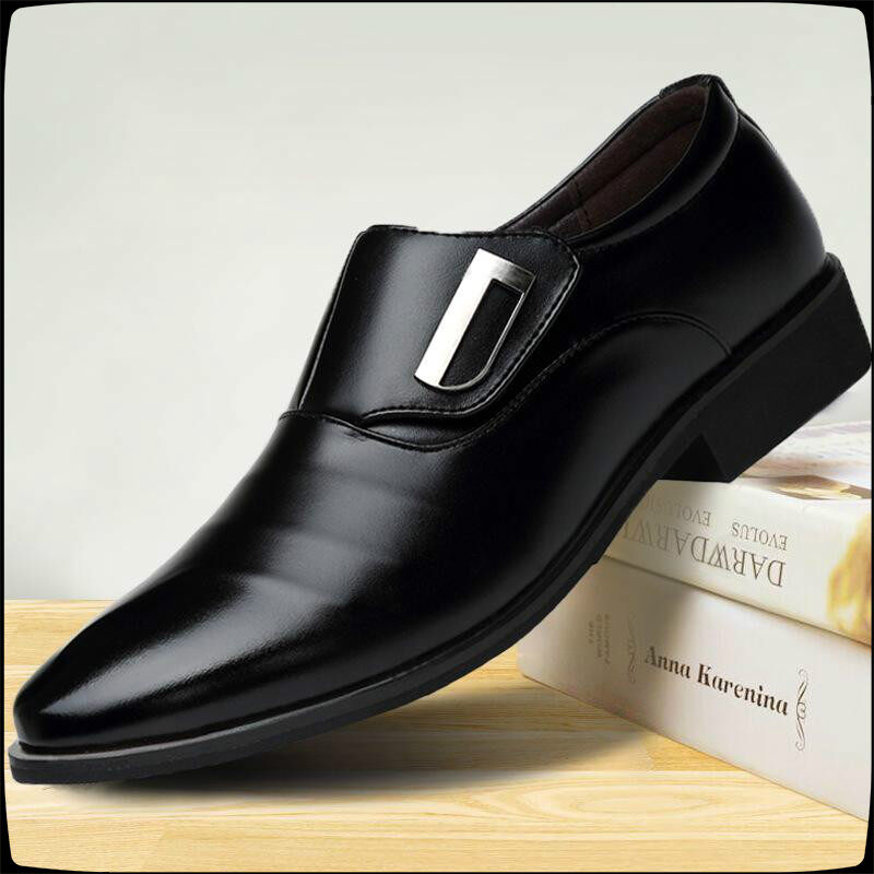Fashion Mens Pointed Leather Shoes รองเท้าหนังแบบสวมผู้ชายสำหรับชายรองเท้าผู้ชายรองเท้ารองเท้าผู้ชายรองเท้า
