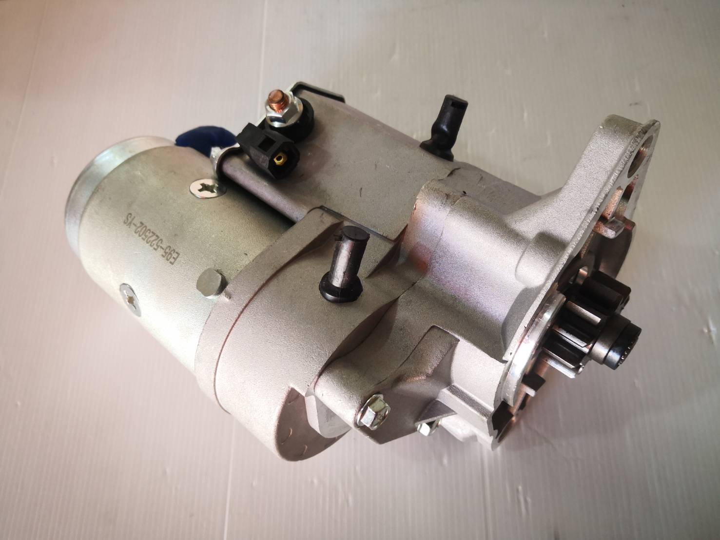 STARTER TOYOTA TIGER 3.0 ,MIGHTY-X 2.8 ไดสตาร์ท โตโยต้า ไทเกอร์ ไมตี้เอ็ก 2L ,3L ,5L เครืองยนต์ 2500 ,2800 ,3000 เป็นไดทดขนาด 2.2KW แรงดีรอบเร็ว รับประกันโดย สยามแบตเตอรี่ ราคา 2,489 บาท*ส่งฟรี