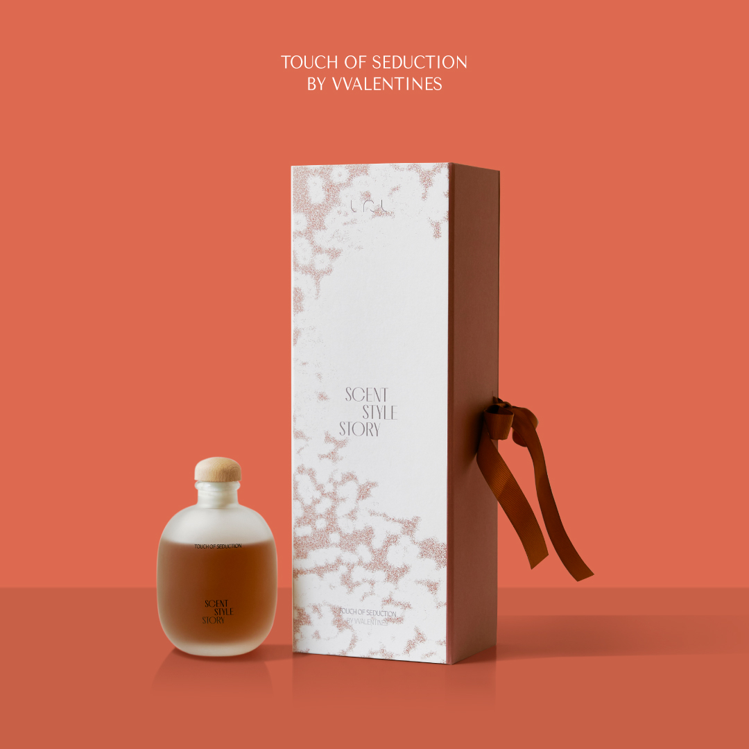 LRL Scent Style Story Reed Diffuser - Touch of Seduction by VVALENTINE 200 ml. ราคา 2,290 บาท*ส่งฟรี