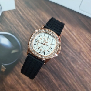 ภาพหน้าปกสินค้าGeneva watch นาฬิกาข้อมือ ทรงปาเต๊ะ (patae) สายซิลิโคนนิ่มมาก สวย หรูสุดๆ รับประกันสินค้าจากทางร้าน ที่เกี่ยวข้อง