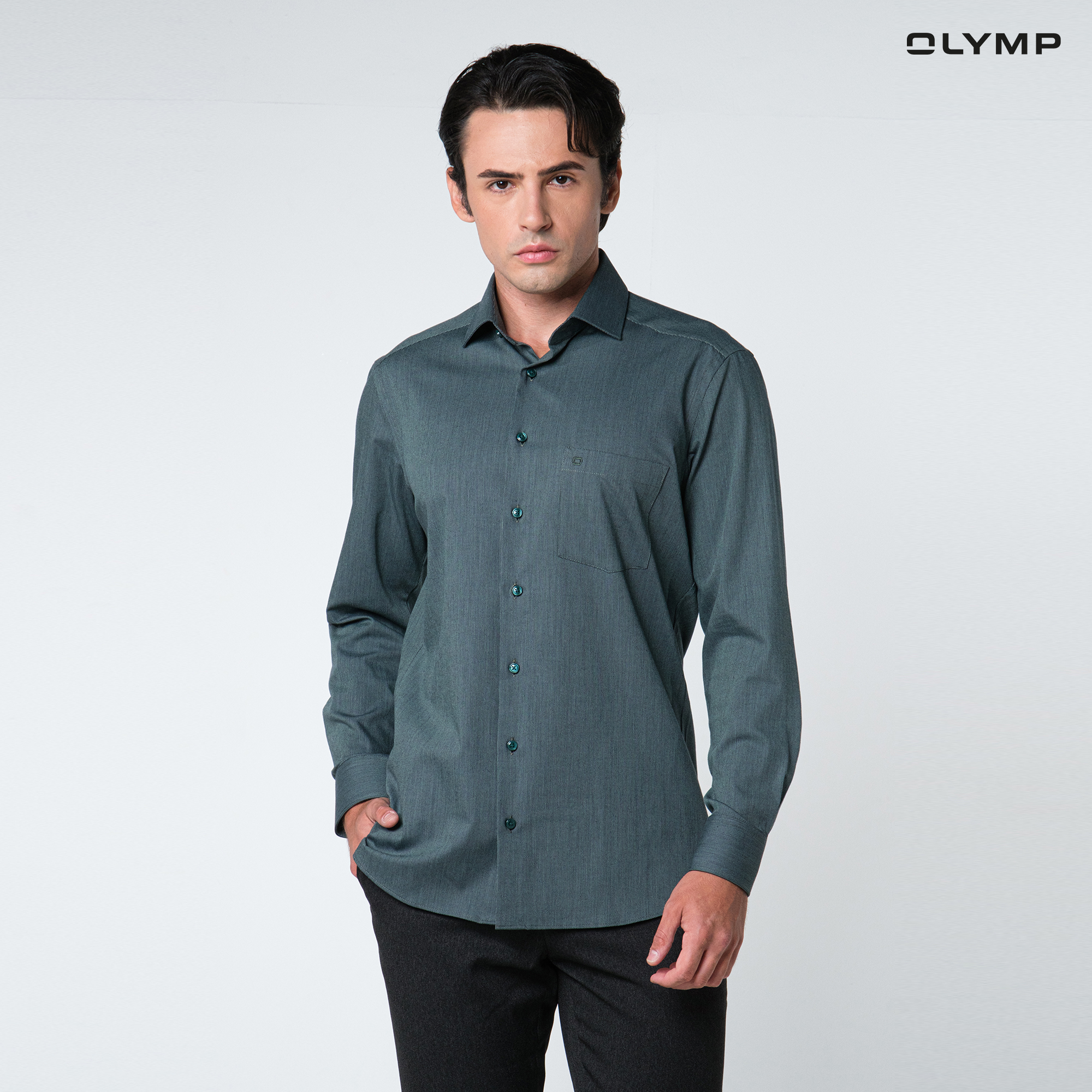 OLYMP  24/Seven LUXOR Shirt เสื้อเชิ้ตปรับอุณหภูมิ  สีเขียวเข้ม ผ้าเท็กเจอร์แต่งปก ทรงหลวม ยืดหยุ่นได้ดี  ควบคุมกลิ่น เบาเหมือนสวมใส่ชุดกีฬา SUMM24 - ยี่ห้อ OLYMP ราคา 1,090 บาท*ส่งฟรี