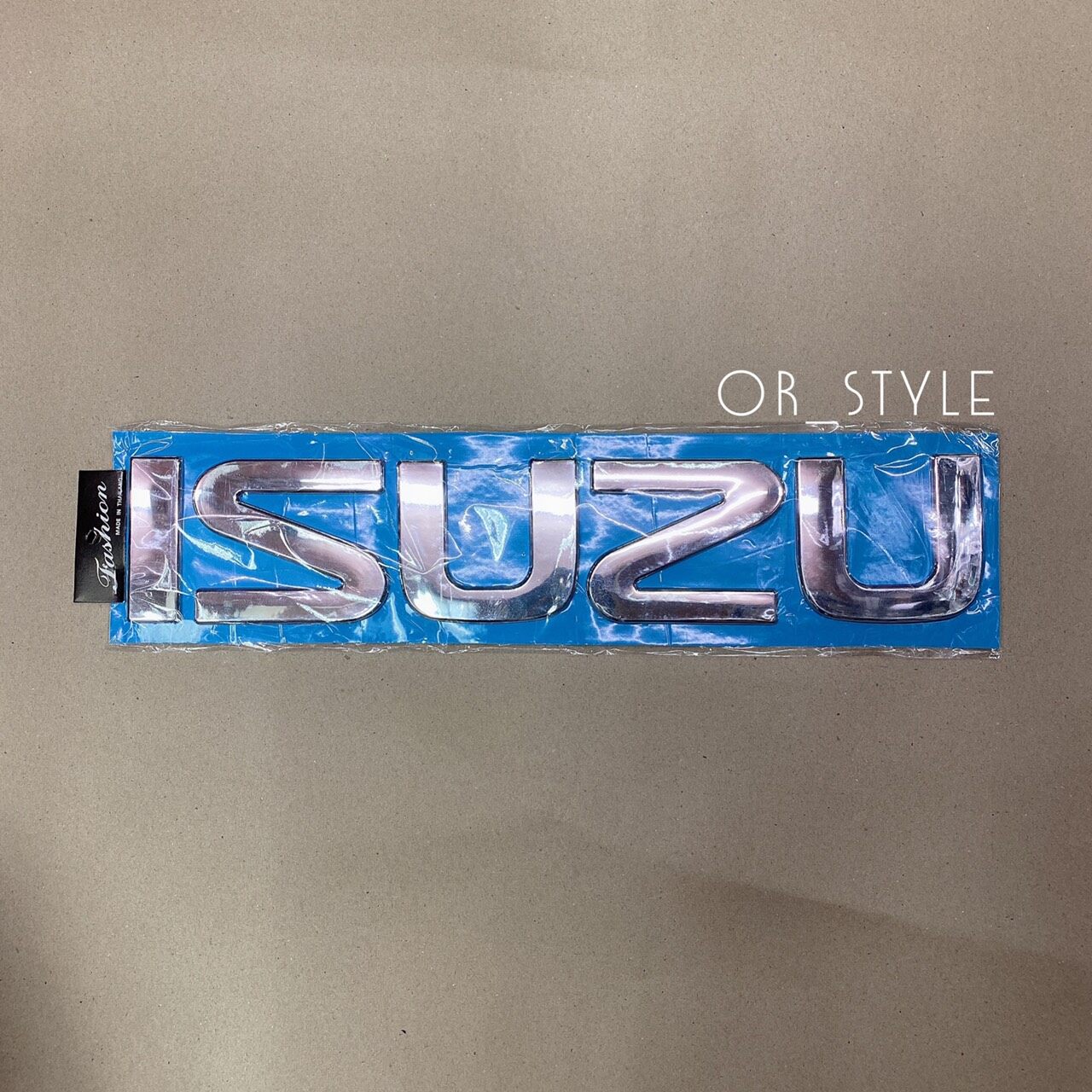 โลโก้ ISUZU ตัวอักษรเเยก ขนาด 39.5x8cm สีโครเมียม