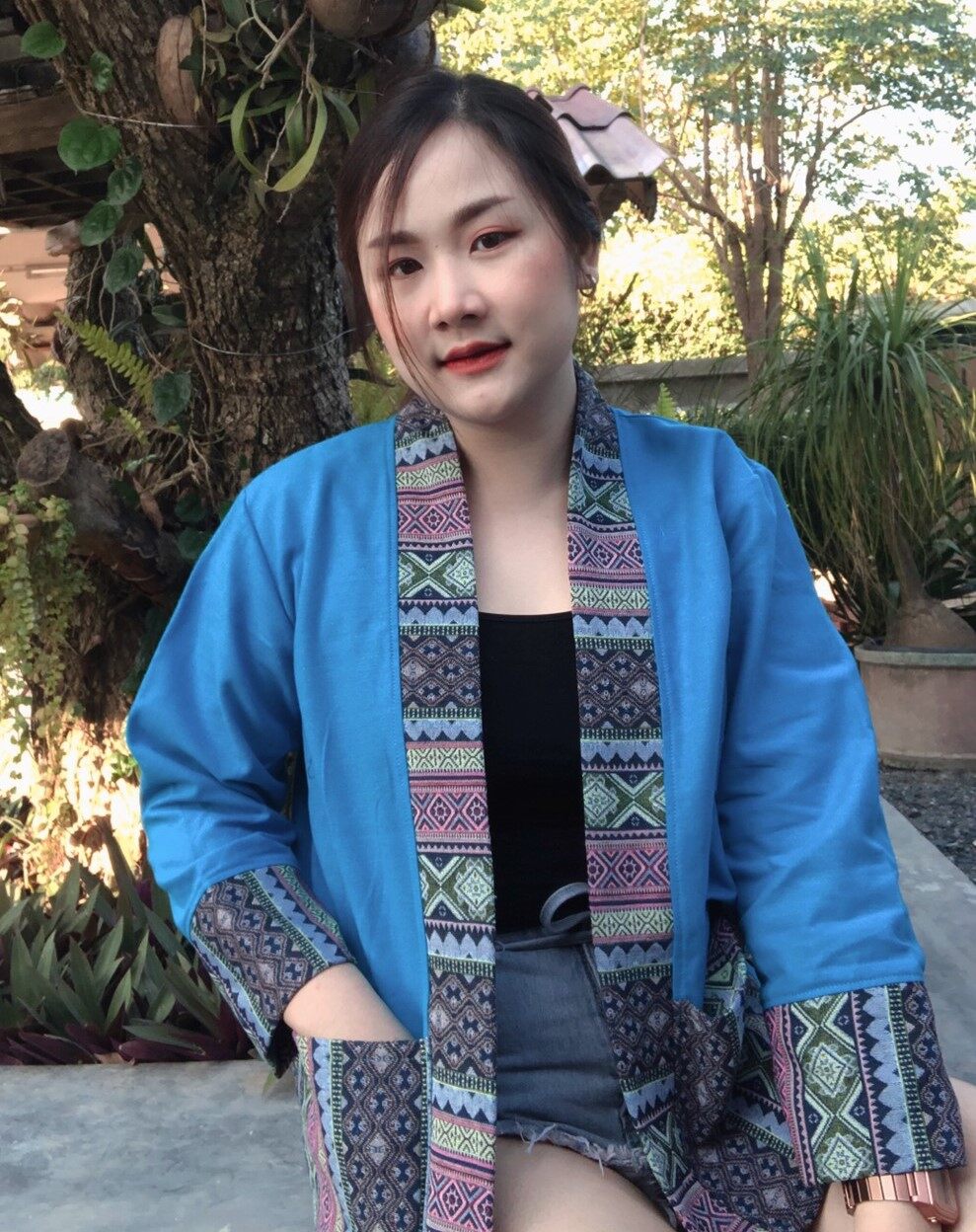 เสื้อคลุมผ้าฝ้าย แต่งผ้าพิมพ์ลาย (Native robe Decorated print fabric)