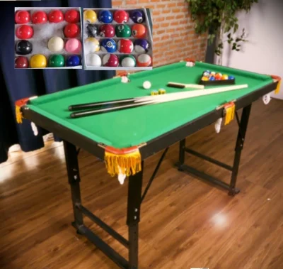 Billiard table + pool ball + 6 red balls with levels