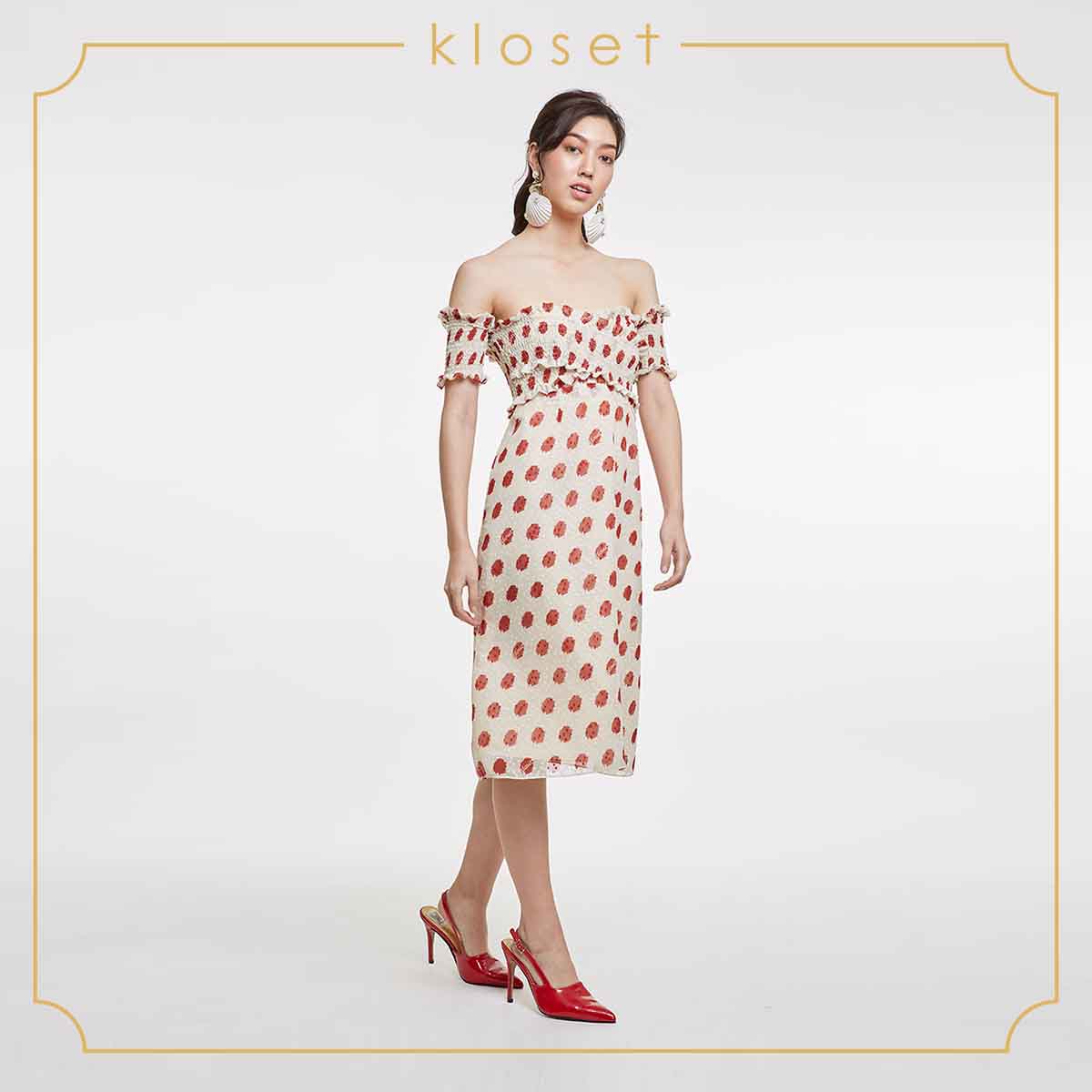 KLOSET Polka Dot Print Off-Shoulder Dress (RS20-D002) ราคา 3,495 บาท*ส่งฟรี