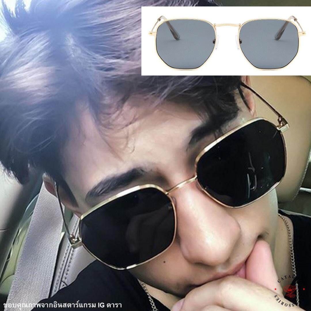 ꕥCatalog Sunglassesꕥ แว่นกันแดดทรงหกเหลี่ยม ดีไซด์ทันสมัย แฟชั่นใหม่ล่าสุด ช่วยกรองแสงป้องกัน UV จากแสงแดด