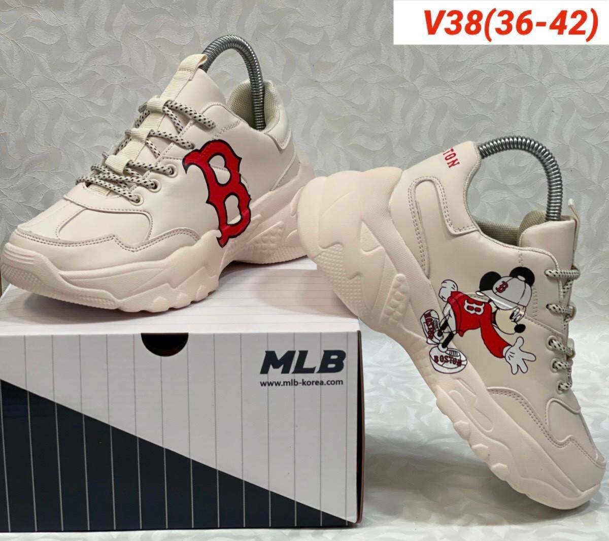 ลดแรง!! NEW.MLB รองเท้าผ้าใบสำหรับผู้หญิง/ผู้ชาย ราคาพิเศษสุดคุ้ม!! (Mungme shop)