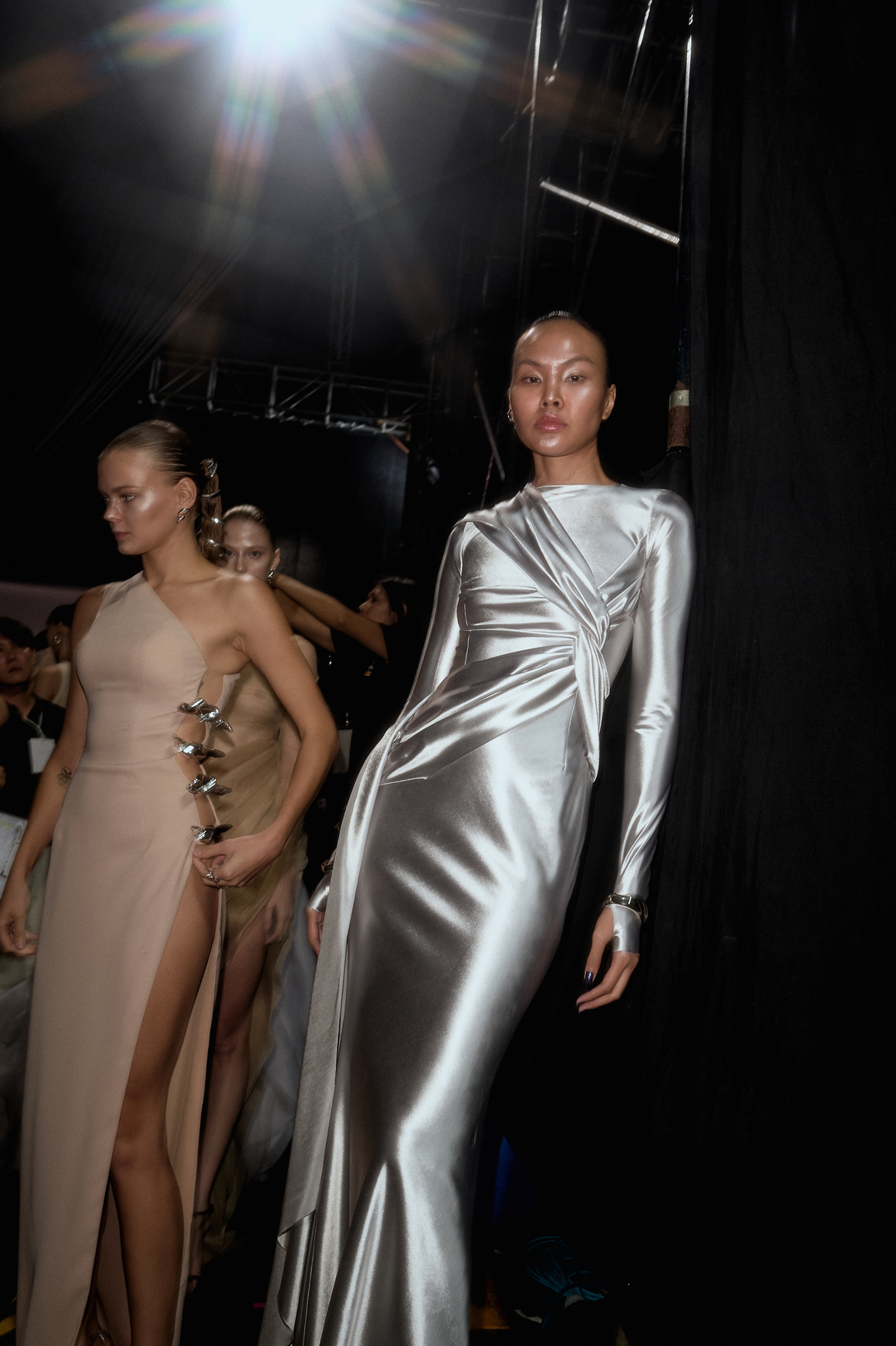 NICHP : Eternity Collection : EY05 Dress ราคา 14,662 บาท*ส่งฟรี