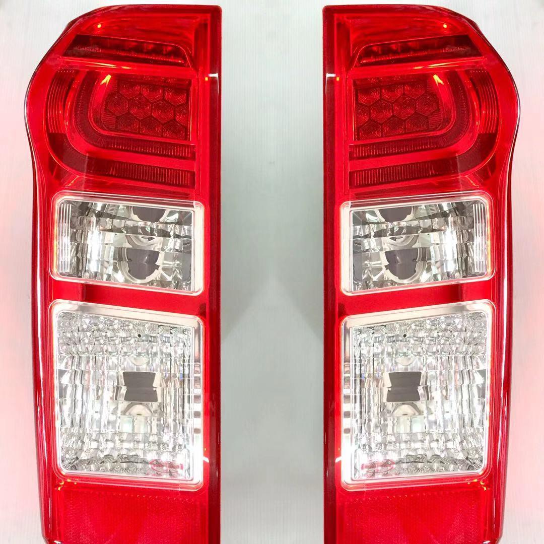 ไฟท้ายรถยนต์ ISUZU DMAX ปี 2014 LED 1 คู่ ซ้าย-ขวา ราคา 2,450 บาท*ส่งฟรี
