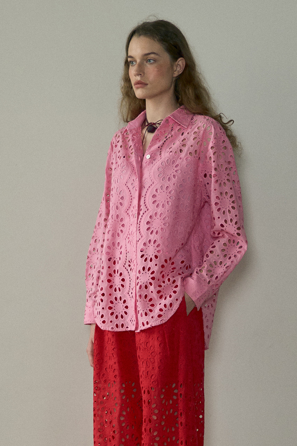 ( พร้อมส่ง) Perana เสื้อลูกไม้ MARY SHIRT ( สีชมพู Pink ) ราคา 3,288 บาท*ส่งฟรี