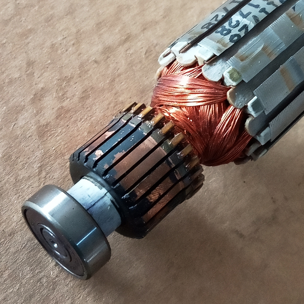 ทุ่น เลื่อยจิ๊กซอว์ MAKITA รุ่น 4320 (ญี่ปุ่นแท้)